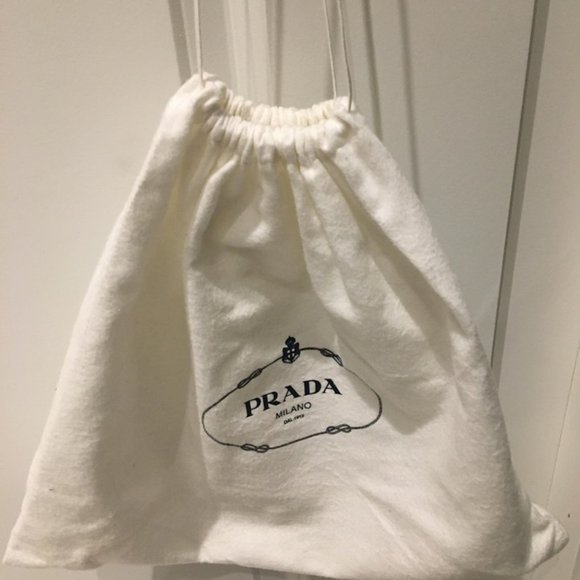 Authentic Vintage Prada Nylon Bag - Picture 11 of 14
